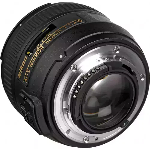 عدسة AF-S NIKKOR مقاس 50 مم ببؤرة f - 1.4G 4