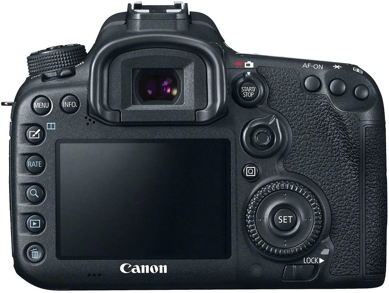 كاميرا كانون EOS 7D Mark II، دقة 20.9 ميجابكسل، عدسة EF-EF-S، اسود